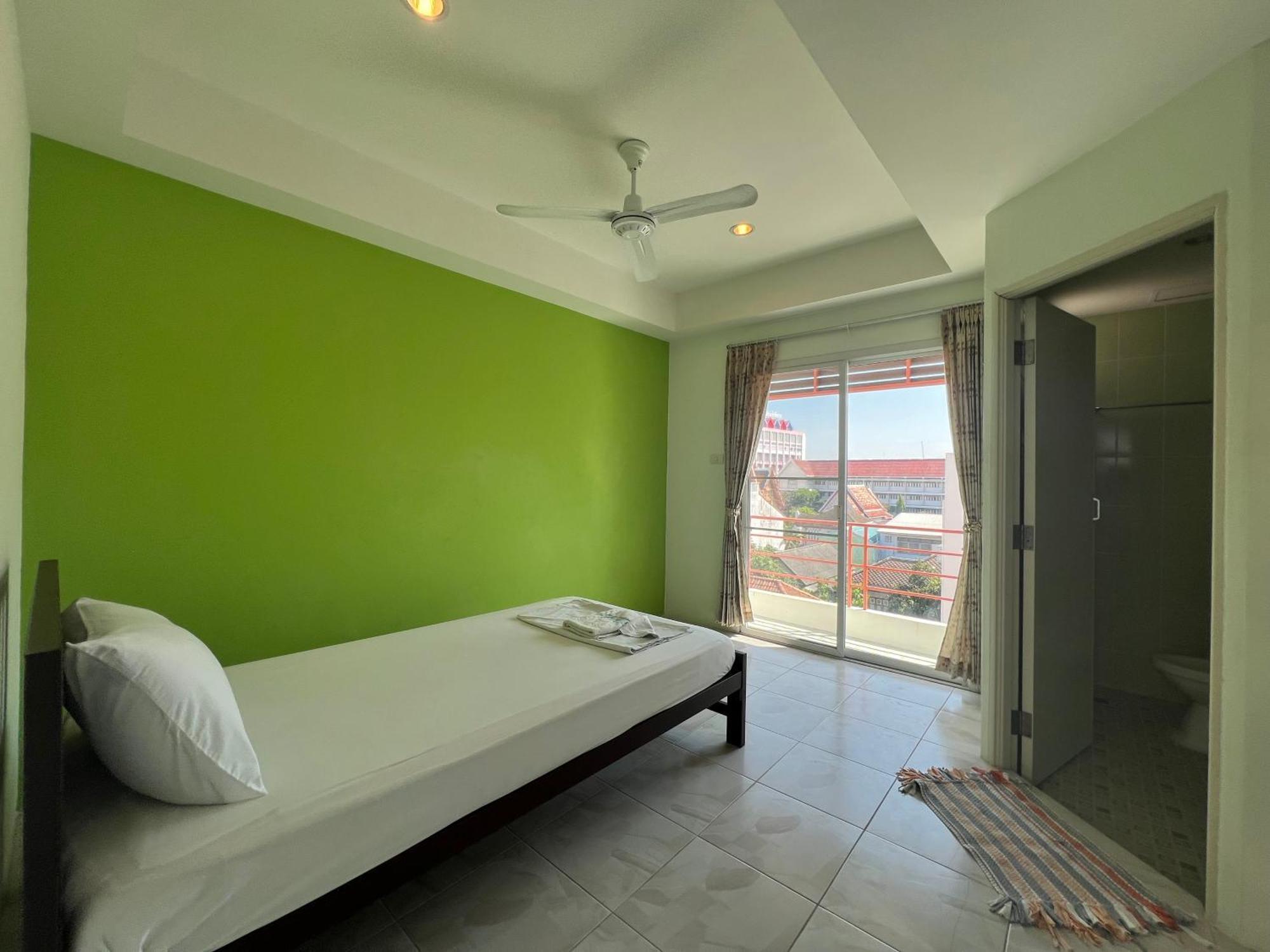 Bonita House Hotel Bangkok Buitenkant foto